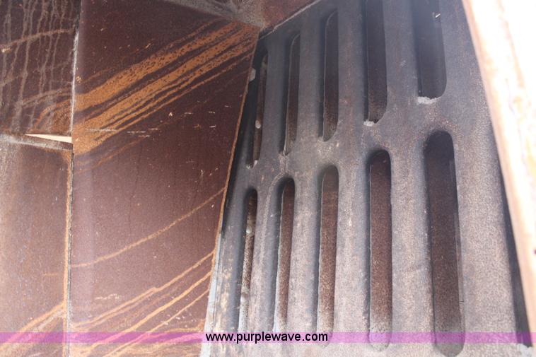 image for item H6823 1984 Universal rock crusher