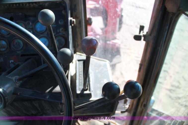 image for item H7308 1983 John Deere 670A articulating motor grader