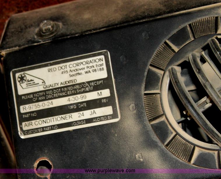 image for item H7308 1983 John Deere 670A articulating motor grader