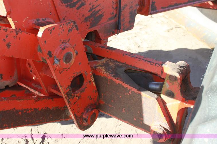 image for item H7308 1983 John Deere 670A articulating motor grader