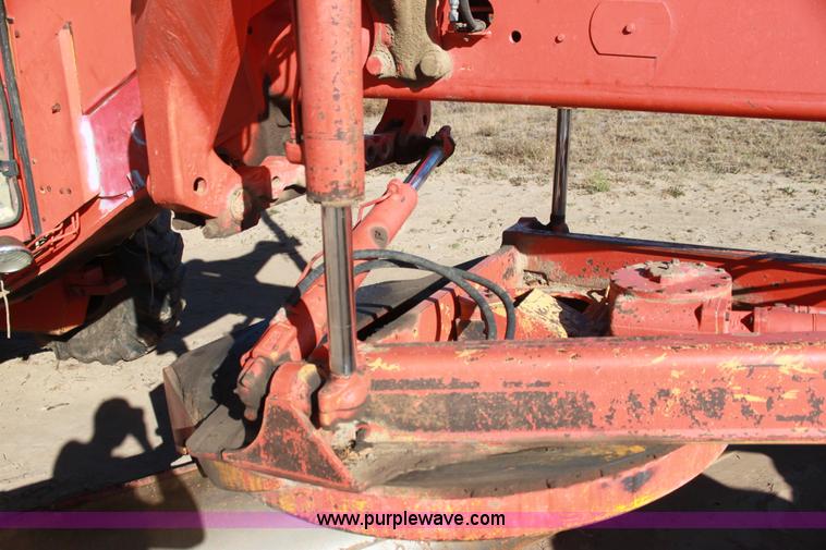 image for item H7308 1983 John Deere 670A articulating motor grader