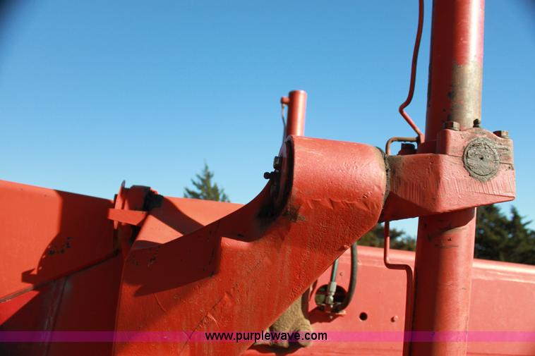 image for item H7308 1983 John Deere 670A articulating motor grader