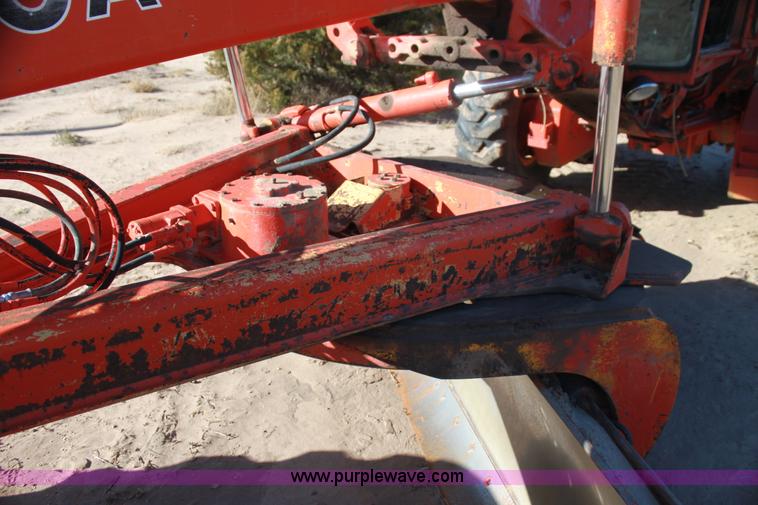 image for item H7308 1983 John Deere 670A articulating motor grader