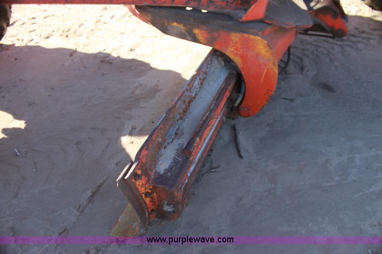 image for item H7308 1983 John Deere 670A articulating motor grader