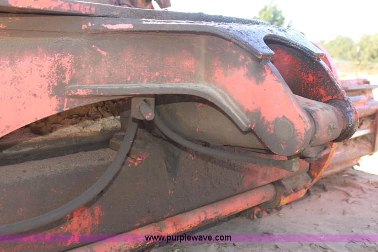 image for item H7308 1983 John Deere 670A articulating motor grader