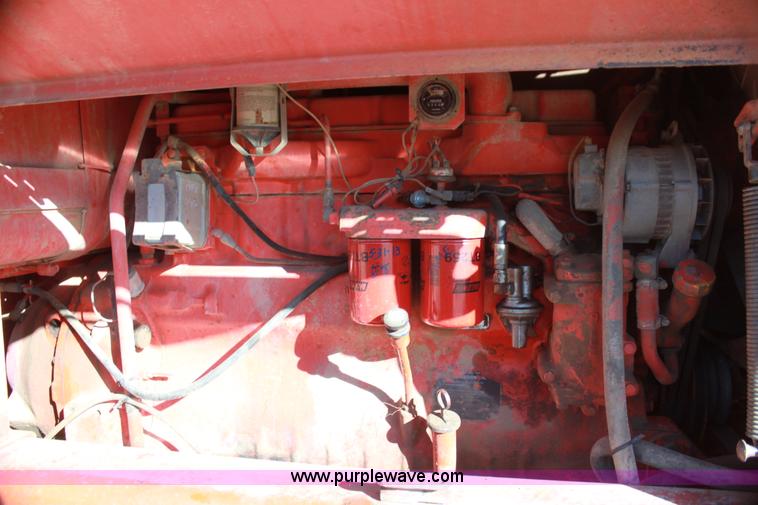 image for item H7308 1983 John Deere 670A articulating motor grader