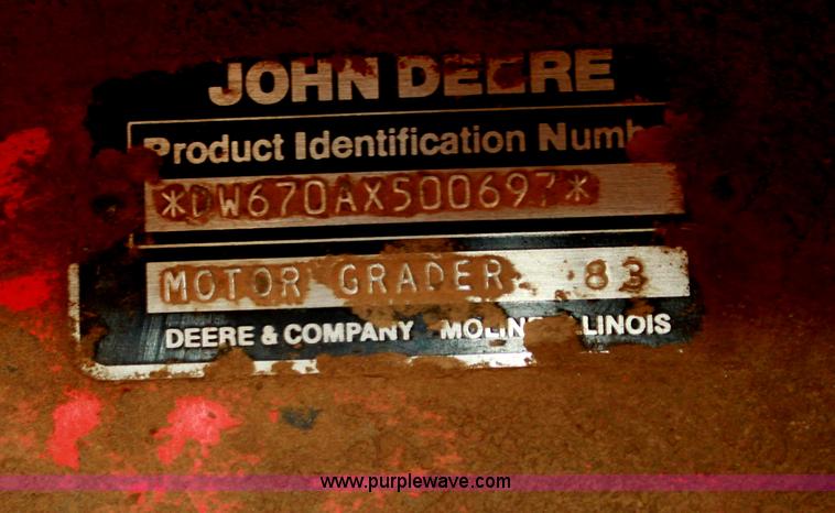 image for item H7308 1983 John Deere 670A articulating motor grader