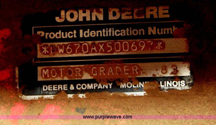 image for item H7308 1983 John Deere 670A articulating motor grader