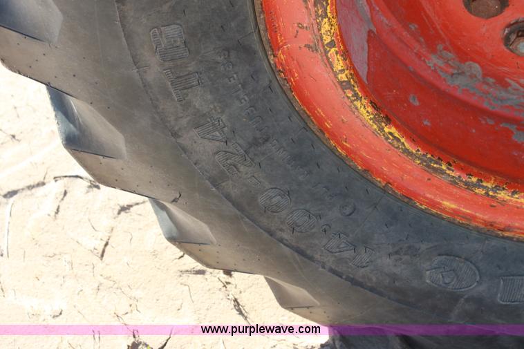 image for item H7308 1983 John Deere 670A articulating motor grader