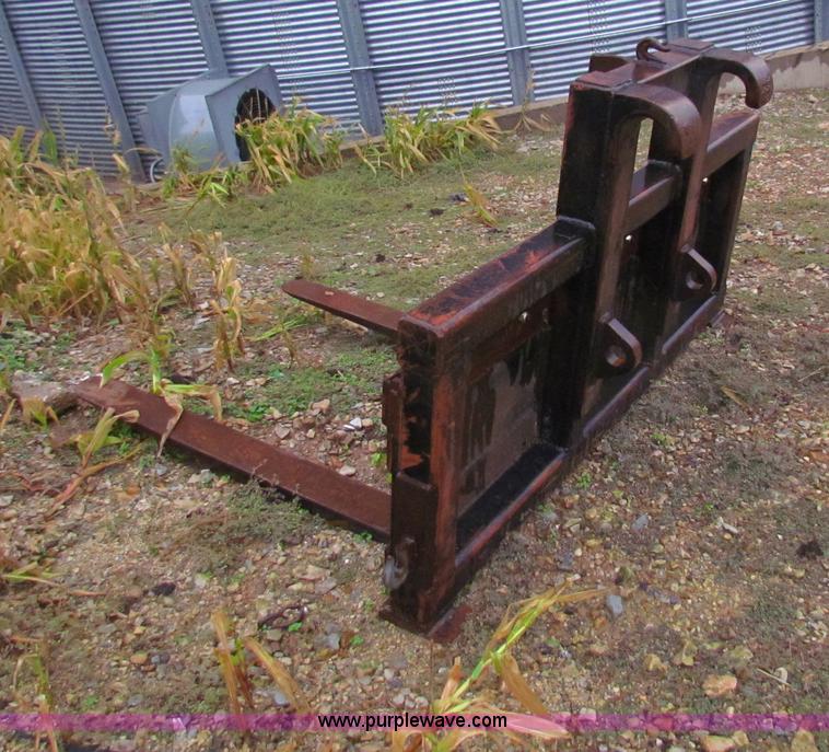 image for item H7309 Set of wheel loader forks