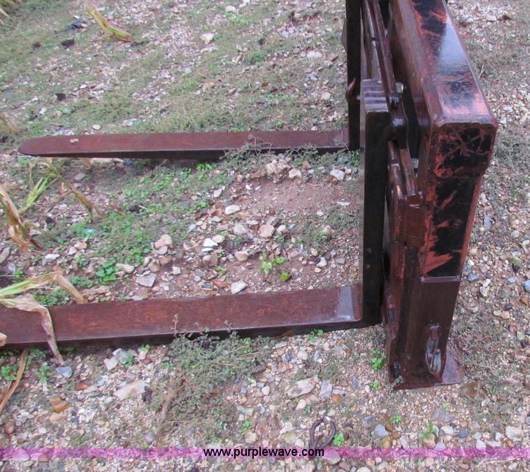 image for item H7309 Set of wheel loader forks