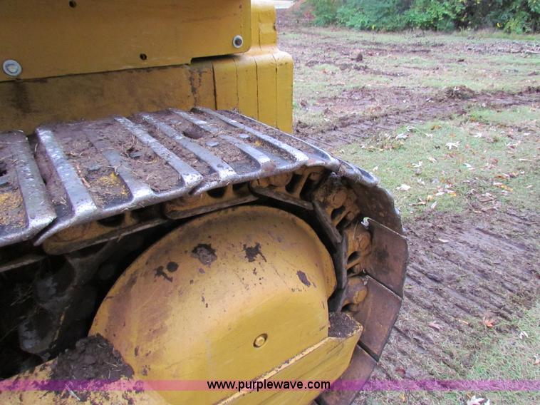 image for item H7310 Caterpillar 977L track loader