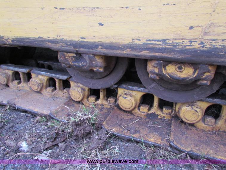 image for item H7310 Caterpillar 977L track loader