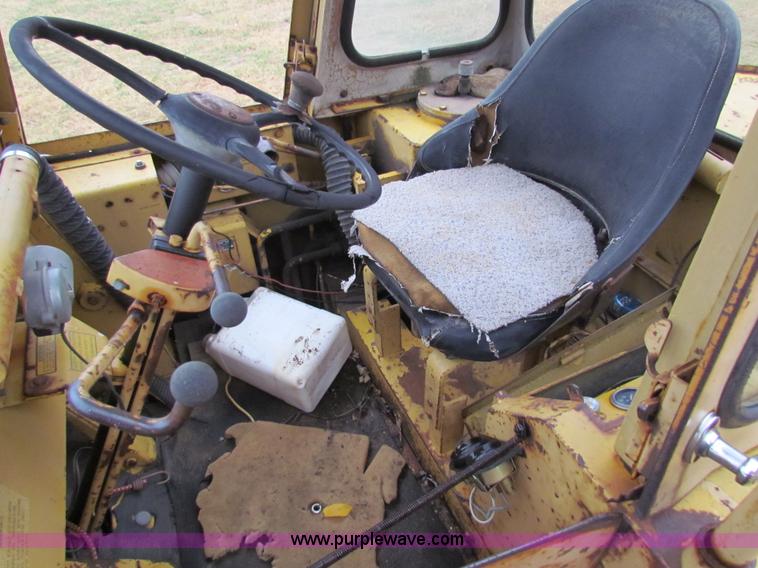 image for item H7311 1971 Hough H50 Payloader wheel loader