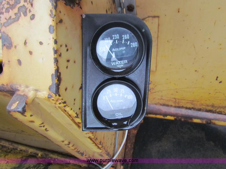 image for item H7311 1971 Hough H50 Payloader wheel loader