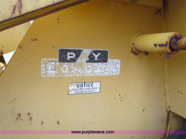 image for item H7311 1971 Hough H50 Payloader wheel loader