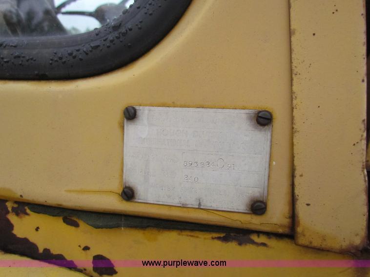 image for item H7311 1971 Hough H50 Payloader wheel loader