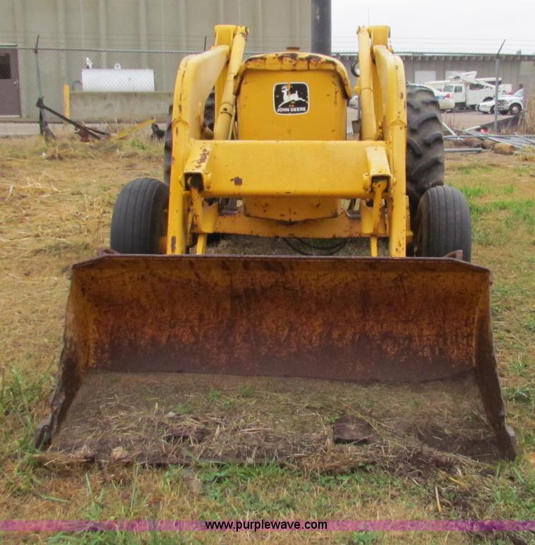 image for item H7312 John Deere 401 tractor