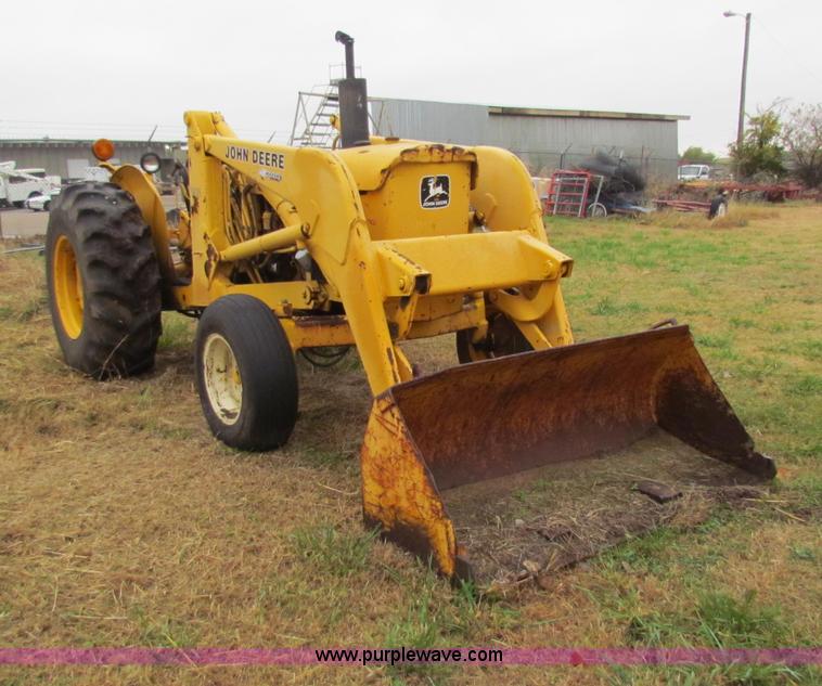 image for item H7312 John Deere 401 tractor