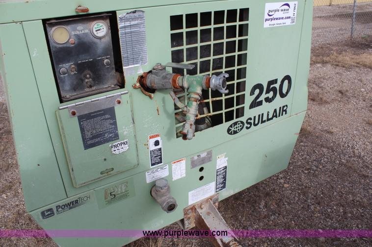 image for item H7862 Sullair 250 air compressor