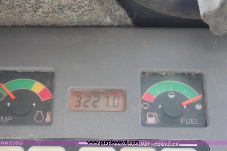 image for item H7886 2004 Bobcat S185 skid steer