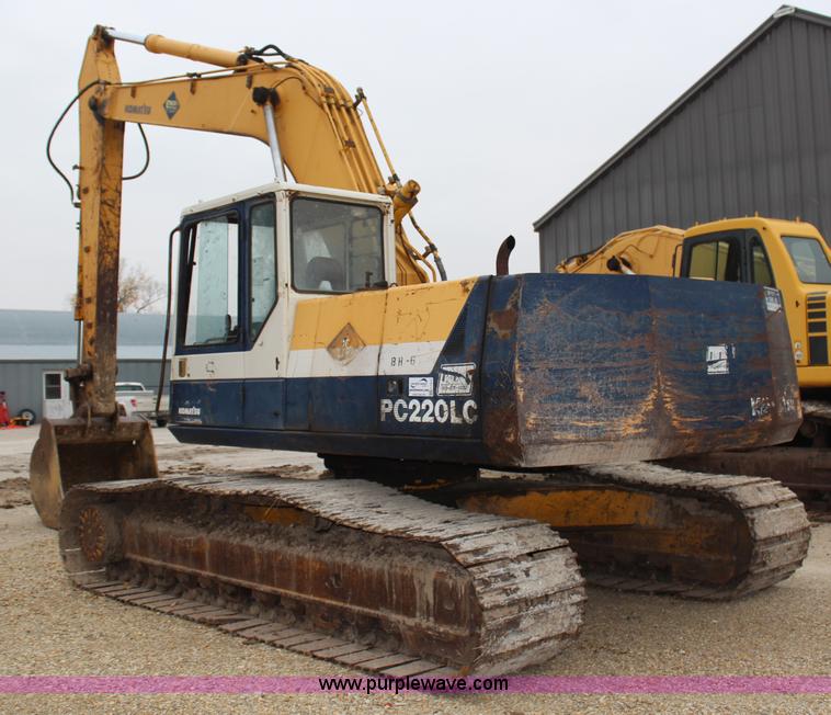 image for item H7913 1993 Komatsu PC220LC-5 excavator