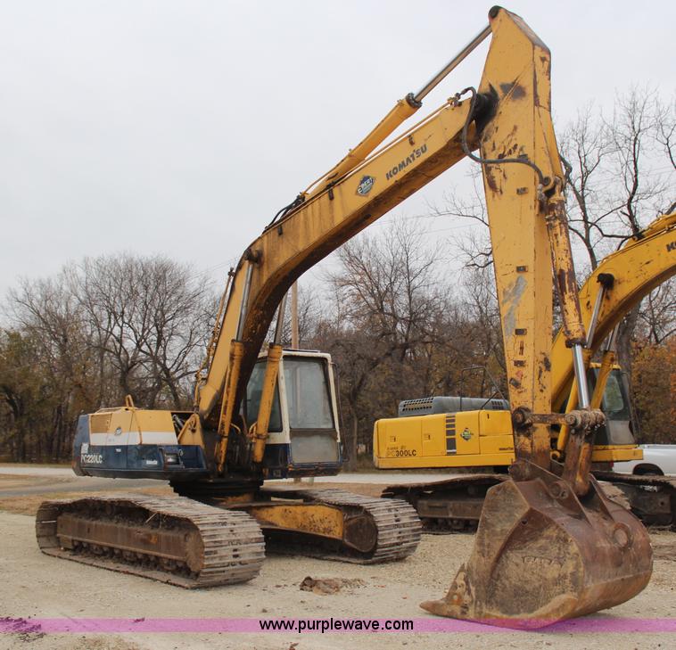 image for item H7913 1993 Komatsu PC220LC-5 excavator