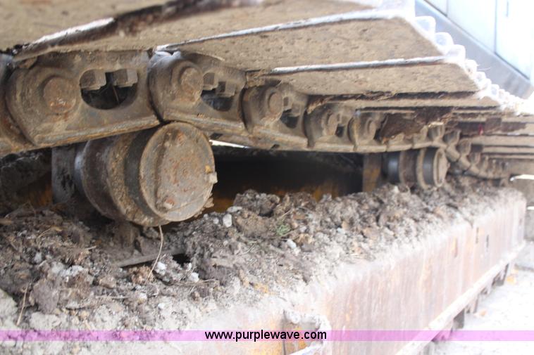 image for item H7913 1993 Komatsu PC220LC-5 excavator