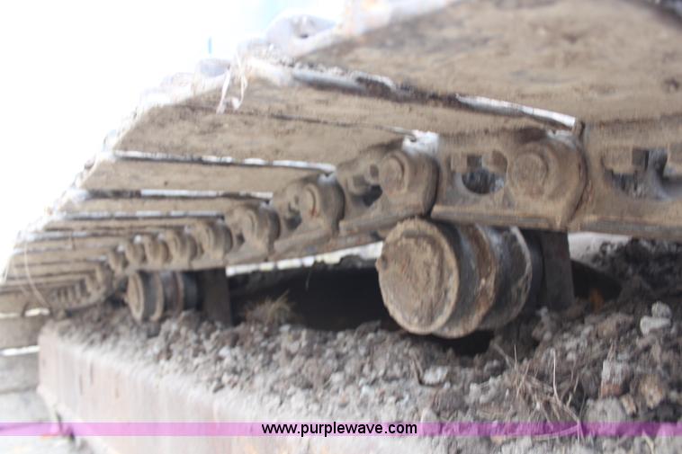 image for item H7913 1993 Komatsu PC220LC-5 excavator