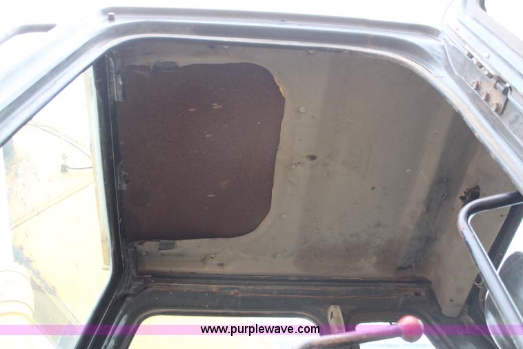 image for item H7914 1996 Komatsu PC300LC-6 excavator