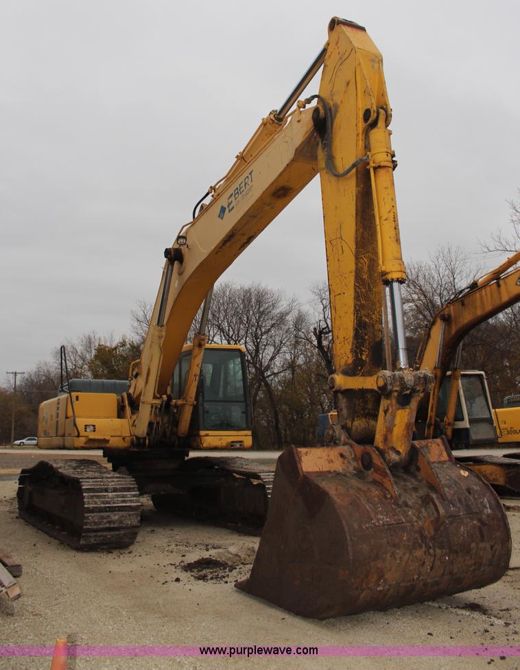 image for item H7916 1999 Komatsu PC450LC-6 excavator