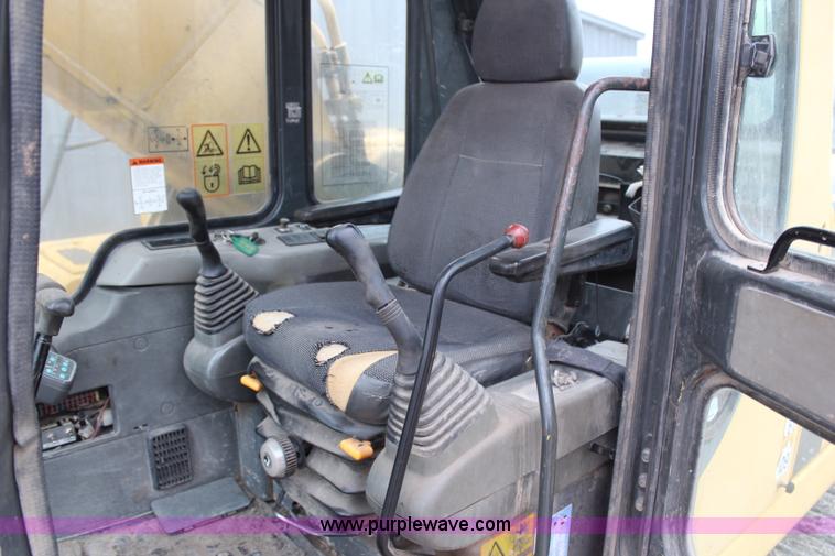 image for item H7916 1999 Komatsu PC450LC-6 excavator