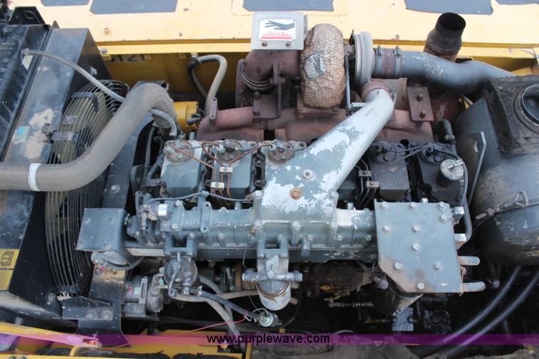 image for item H7916 1999 Komatsu PC450LC-6 excavator