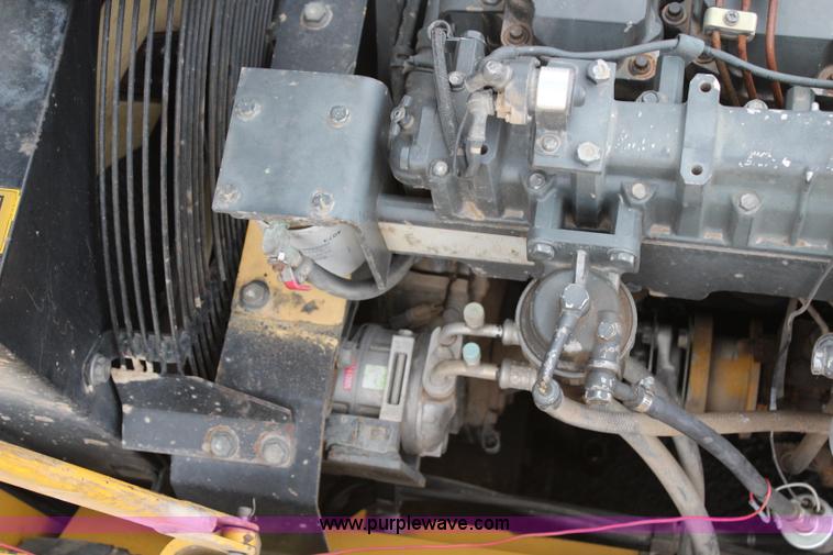 image for item H7916 1999 Komatsu PC450LC-6 excavator