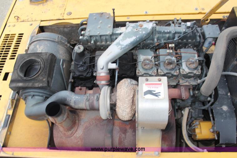 image for item H7916 1999 Komatsu PC450LC-6 excavator