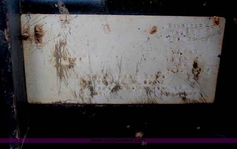 image for item H7916 1999 Komatsu PC450LC-6 excavator