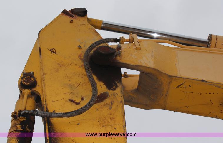 image for item H7916 1999 Komatsu PC450LC-6 excavator