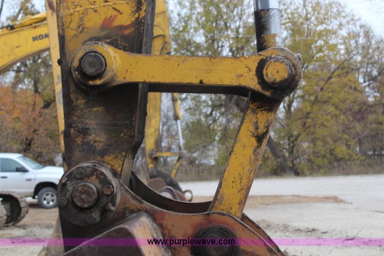 image for item H7916 1999 Komatsu PC450LC-6 excavator