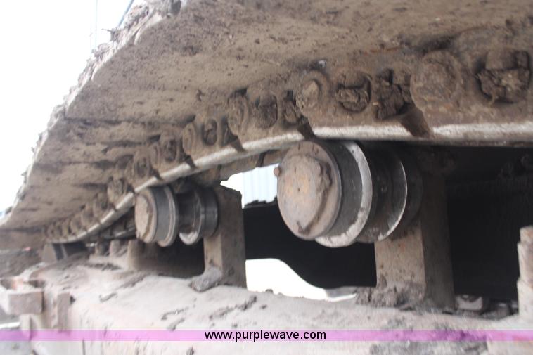 image for item H7916 1999 Komatsu PC450LC-6 excavator