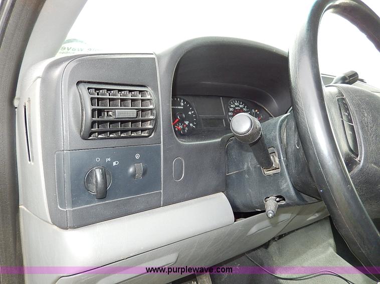 image for item H9560 2006 Ford F450 Super Duty XL SuperCab pickup truck