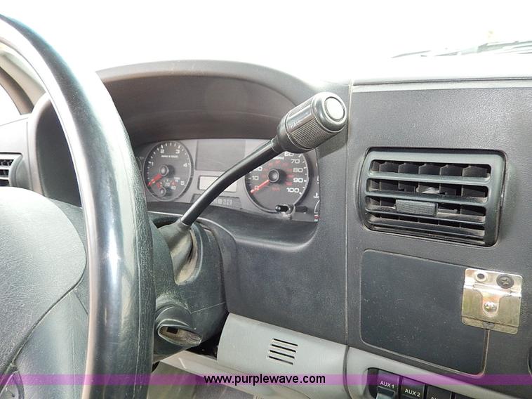 image for item H9560 2006 Ford F450 Super Duty XL SuperCab pickup truck