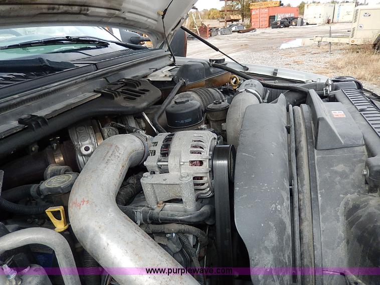 image for item H9560 2006 Ford F450 Super Duty XL SuperCab pickup truck