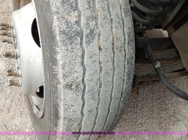 image for item H9560 2006 Ford F450 Super Duty XL SuperCab pickup truck