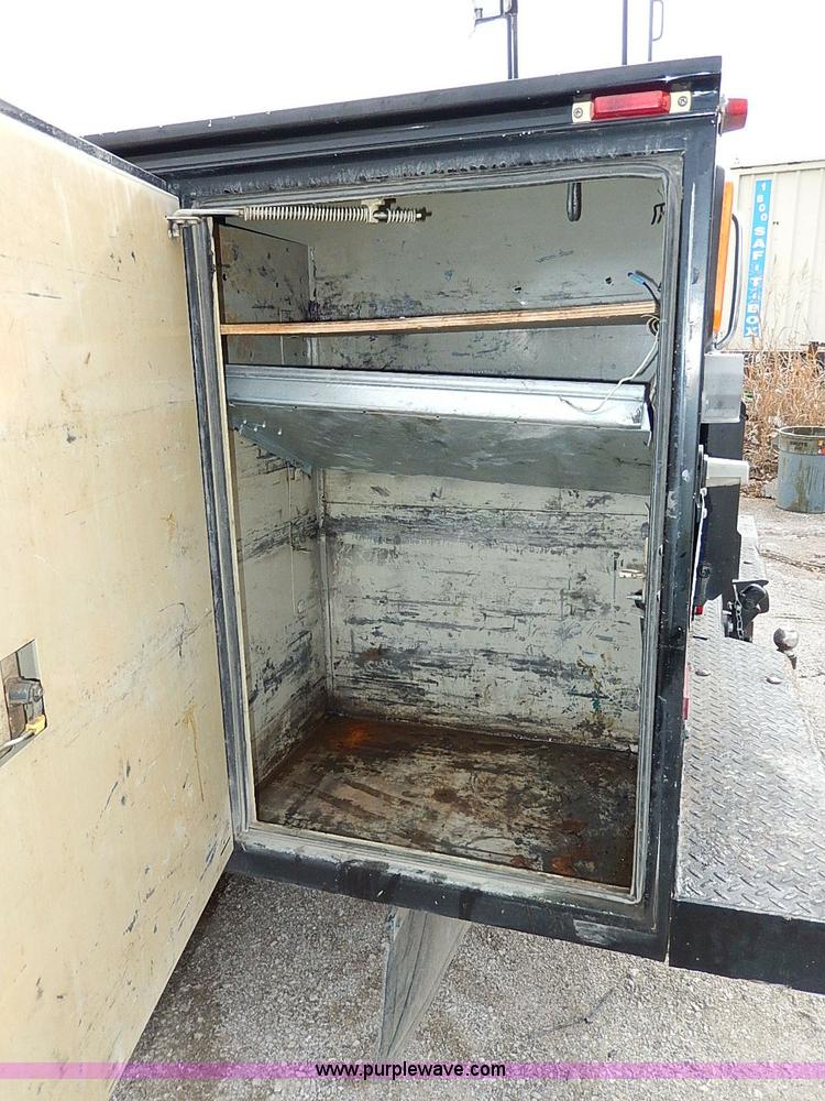 image for item H9560 2006 Ford F450 Super Duty XL SuperCab pickup truck