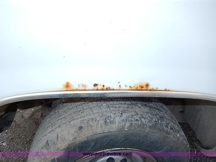 image for item H9561 2000 Chevrolet 2500 pickup truck