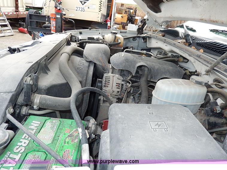 image for item H9562 2007 Chevrolet Silverado Classic 2500HD Crew Cab pickup truck