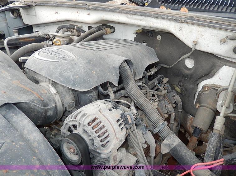 image for item H9562 2007 Chevrolet Silverado Classic 2500HD Crew Cab pickup truck