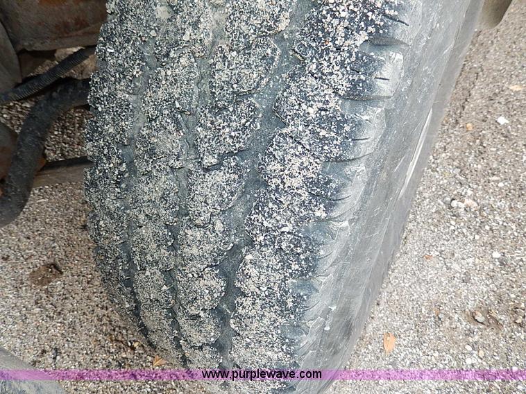 image for item H9562 2007 Chevrolet Silverado Classic 2500HD Crew Cab pickup truck