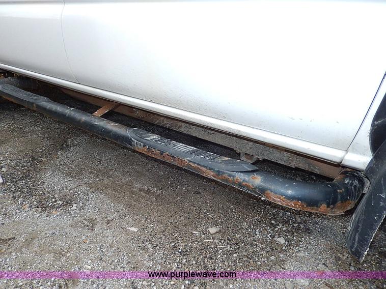 image for item H9562 2007 Chevrolet Silverado Classic 2500HD Crew Cab pickup truck