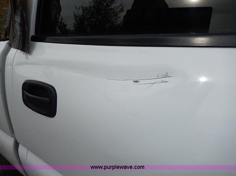 image for item H9562 2007 Chevrolet Silverado Classic 2500HD Crew Cab pickup truck